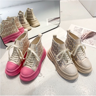 ภาพขนาดย่อของสินค้ารองเท้าผ้าใบทรงสูง  รองเท้าผ้าใบเกาหลีผู้หญิง 2021 ใหม่สุภาพสตรีสีชมพูแพลตฟอร์มรองเท้าลำลองพิมพ์รองเท้าผ้าใบ
