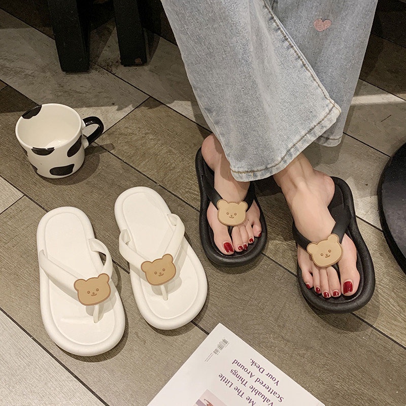 ภาพสินค้าAOKANG รองเท้าแตะสตรี การ์ตูนน่ารักหัวหมีรองเท้าแตะด้านล่างนุ่มรองเท้าแตะชายหาดแบนรองเท้าสองสี จากร้าน winter273.th บน Shopee ภาพที่ 2