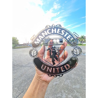 manchester united โลโก้สโมสรแมนเชสเตอร์ยูไนเต็ด เหล็กตัดเลเซอร์ ขนาด 18*18cm.หนา 2 mm  สีดำเงา ขนาดพกพาไม่เป็นสนิม