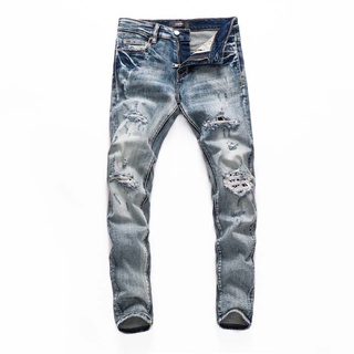 ภาพหน้าปกสินค้า33 พร้อมส่ง AMIRI new light color pattern patch hole jeans stretch slim ซึ่งคุณอาจชอบราคาและรีวิวของสินค้านี้