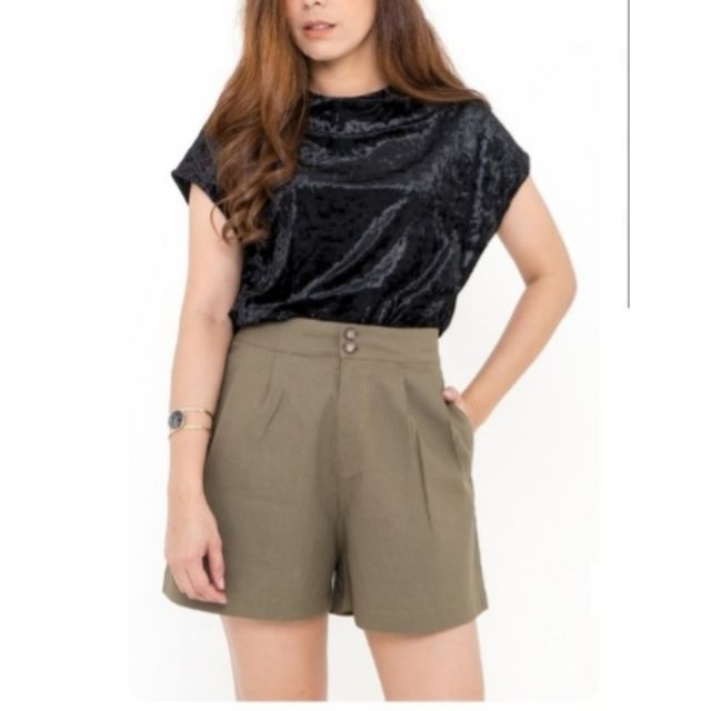 sale45-vz-แบรนด์-เสื้อกำมะหยี่-สีดำ-ไซด์-1-และไซ์-2-ราคาปกติ390บาท