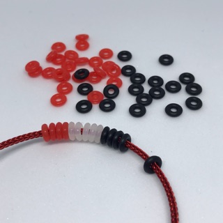 ภาพขนาดย่อของภาพหน้าปกสินค้ายางกันชาร์ม ขนาด5-6mm มีหลายสี stopper beads จากร้าน sntmint27 บน Shopee