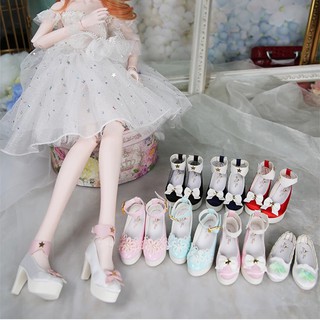 ภาพขนาดย่อของสินค้า1/3 BJD รองเท้าบู๊ทรองเท้าส้นสูงสไตล์ที่แตกต่างเหมาะกับตุ๊กตา bjd