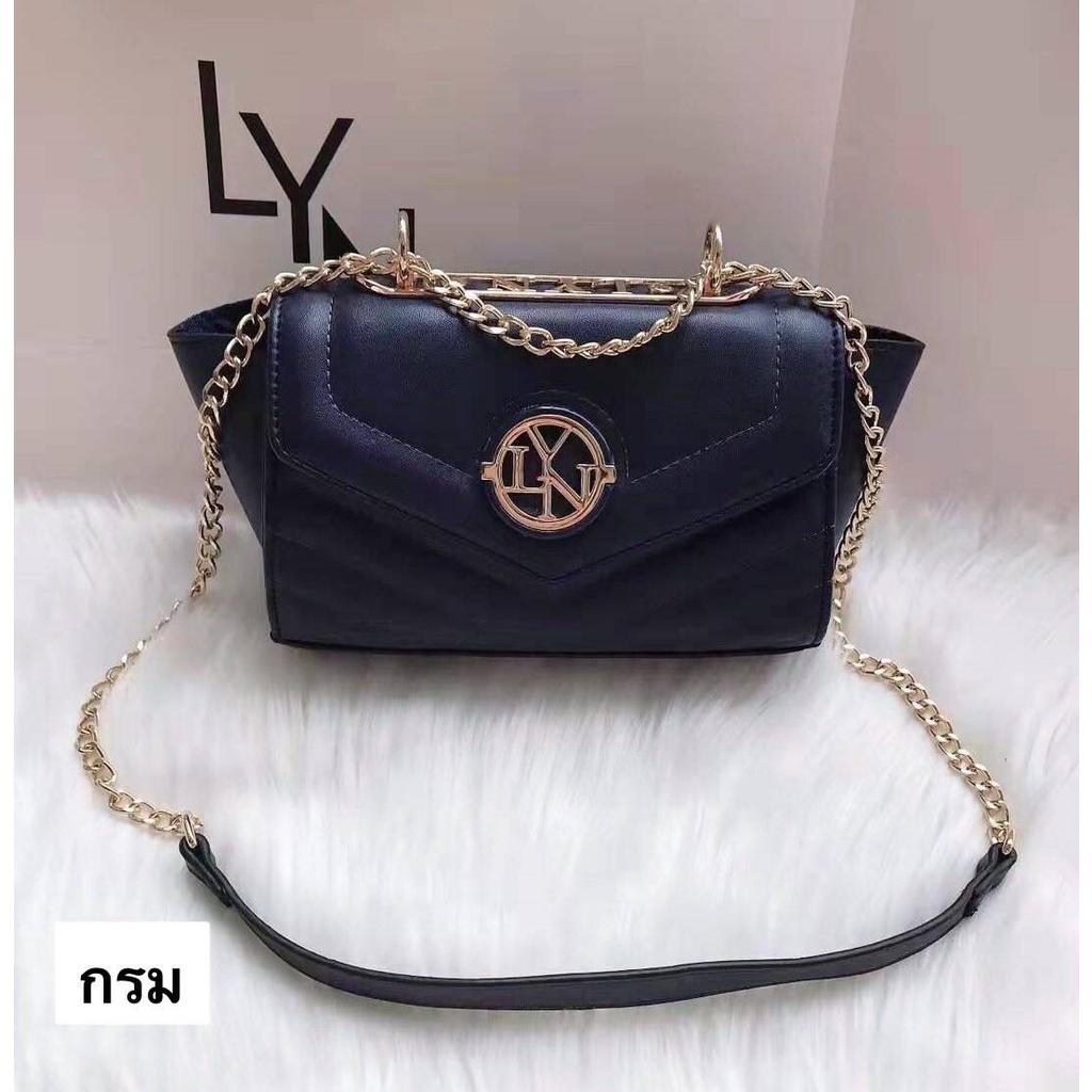 พร้อมส่ง-แท้-outlet-กระเป๋าสะพายข้าง-lyn-lynaround-bag-สีขาว