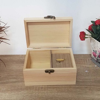 กล่องดนตรีไขลาน SANKYO ในกล่องไม้สนขนาด 4×6×3 นิ้ว