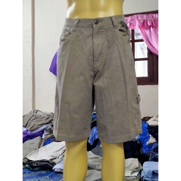ภาพสินค้ากางเกงขาสั้นผ้าเวสปอยท์(มีไซส์ใหญ่)มือสองนำเข้า จากร้าน warawut_shop บน Shopee ภาพที่ 1