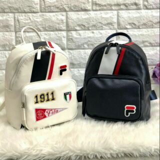 New arrival !!!
FILA MEDIUM BACKPACK 

เป้ แบรนด์ Fila ที่ตอนนี้ไม่มีใครไม่รู้จักค่ะ 
✔️จุดเด่น หนังต้องนิ่ม