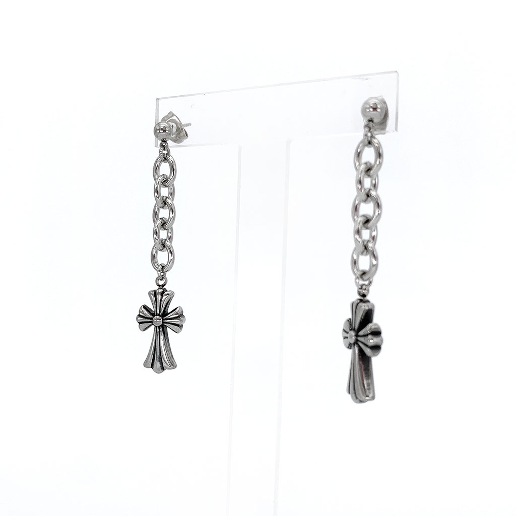 byyum-handmade-products-in-korea-gothic-cross-earrings-cross-earrings