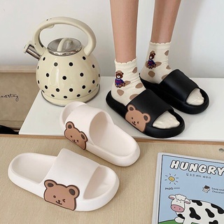 ภาพขนาดย่อสินค้า(B-22) รองเท้าแตะสวม แฟชั่นเกาหลี รองเท้าลำลอง รูปหมีเท็ดดี้ด้านข้าง น่ารัก กันลื่น มี 2 สี มาใหม่