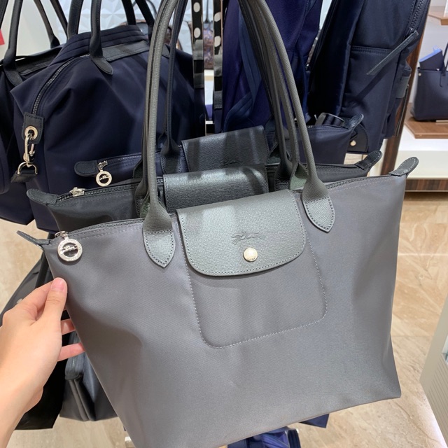 longchamp-size-s-หูยาว-สีเทา-สวยมากคะสีนี้