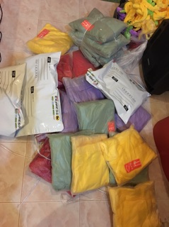 ภาพขนาดย่อของภาพหน้าปกสินค้าเสื้อกันหนาวเทเลทับบี้ ครบทุกสีพร้อมส่งในไทย จากร้าน sodanamwan บน Shopee