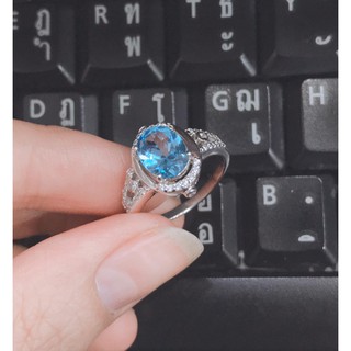 แหวนเงิน 92.5 % ฝังพลอยโทแพซสีฟ้าอ่อน (SWISS BLUE TOPAZ)รุ่น GR2390