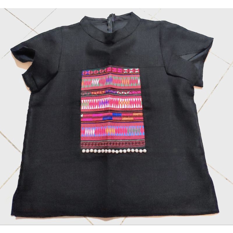 Premium เสื้อใยกัญชงสีดำ แต่งงานอาข่าโบราณ หมุดเงินแต่งมือ | Shopee ...