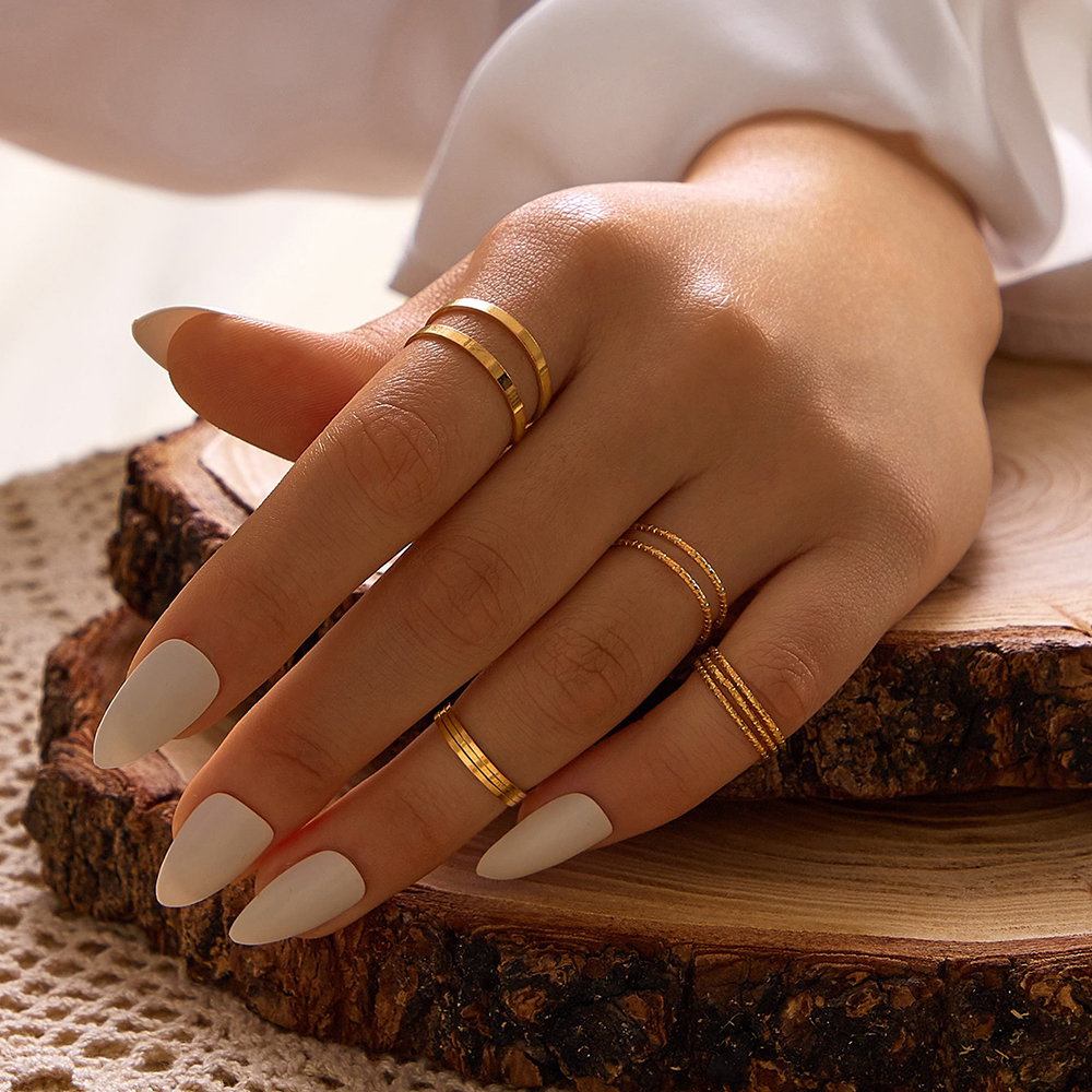 ภาพหน้าปกสินค้า17KM Vintage Gold Sliver Ring Set Simple Fashion Finger Rings Women Wedding Jewelry Accessories Gift จากร้าน vip17km.th บน Shopee
