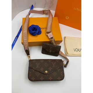 Louis vuitton strap&amp;go Grade Hiend Size 18 cm