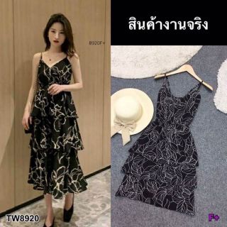 Dress ชุดเดรสสายเดี่ยว กระโปรงขนมชั้น