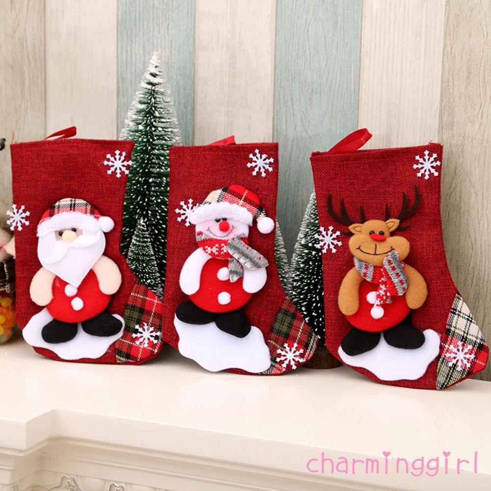 ภาพสินค้าถุงของขวัญขนม ถุงเท้าลายสก๊อต ถุงเท้าของขวัญคริสต์มาส จากร้าน charminggirlunion.th บน Shopee ภาพที่ 1