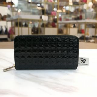 กระเป๋ามือ2ของแท้ Used Like​ New​ -​ Christian Dior Wallet​ Zip​ Patent​ Black GHW​