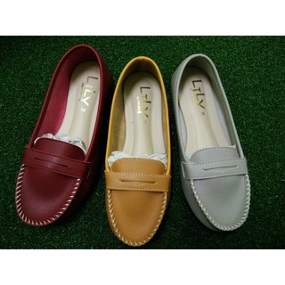 ภาพหน้าปกสินค้าSize 30-45 รองเท้าคัทชู แบบหน้ากาาก หนังนิ่ม Lily Shoes [โค้ด SEUWS922 ลด 20%] ซึ่งคุณอาจชอบสินค้านี้