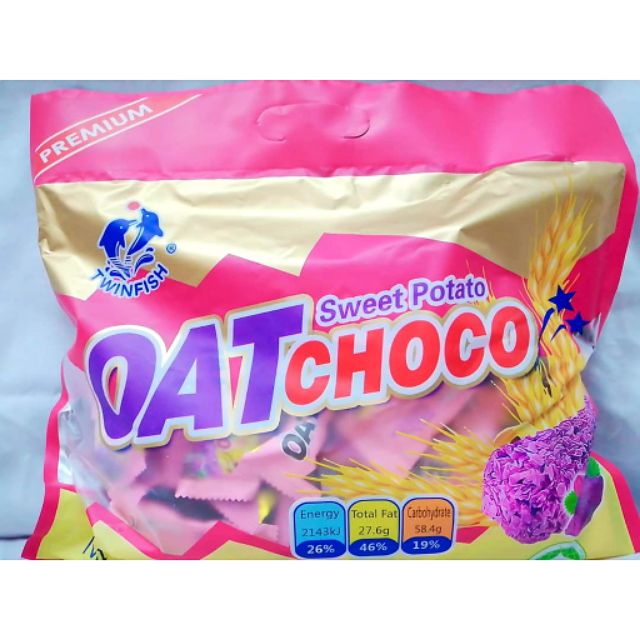 ภาพสินค้าสุดฮิต Oat choco (Twinfish) ข้าวโอ๊ตอัดแท่ง ขนมข้าวโอ๊ต โอ๊ตบาร์ ขนมมาเลเซีย สินค้านำเข้า/การันตีของแท้ % จากร้าน snackofthings บน Shopee ภาพที่ 1