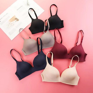 บราไร้โครง SOFT BRA งานสวยเนียนเฉียบ ผ้านุ่มใส่สบายมาก เสื้อชั้นใน ชุดชั้นใน NY01