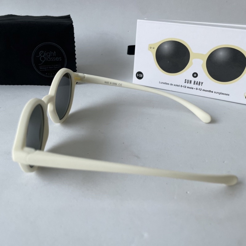 กรอบแว่นตาวินเทจสำหรับเด็ก-0-12-เดือน-polarized-lensens-พร้อมสายคล้องแว่น-ราคา-499-บาท