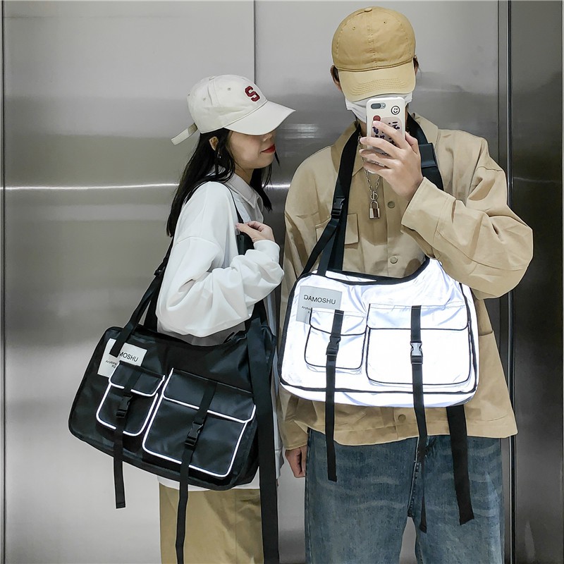 กระเป๋าสะพายข้างสไตล์เกาหลี-สีเทาเรืองแสงได้-กระเป๋าสะพายข้าง-กระเป๋าสะพายข้างมาใหม่-กระเป๋า-สินค้าพร้อมส่ง