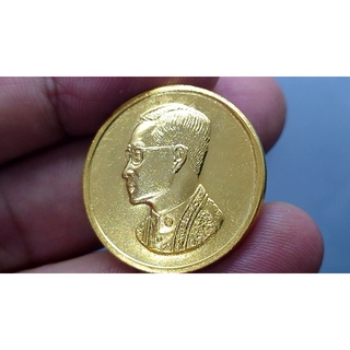เหรียญ ในหลวง คุ้มเกล้า เหรียญที่ระลึกโรงพยาบาลภูมิพล เนื้อนวะกาหลั่ยทอง (ชุดแจก กรรมการ) หายาก สภาพสวย รัชกาลที่9 ร9