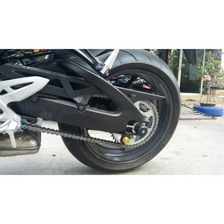 กันล้มล้อหลัง Rear Fork Slider GSX-R1000 K5-L9, GSX-S1000F, Hayabusa(65) สีดำ