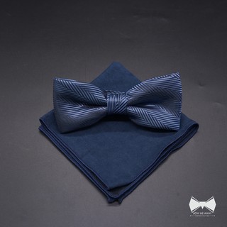 เซ็ทหูกระต่ายสีน้ำเงินลายเฉลียง + ผ้าเช็ดหน้าสูทSuede-Blue Bowtie + Suede Pocket square