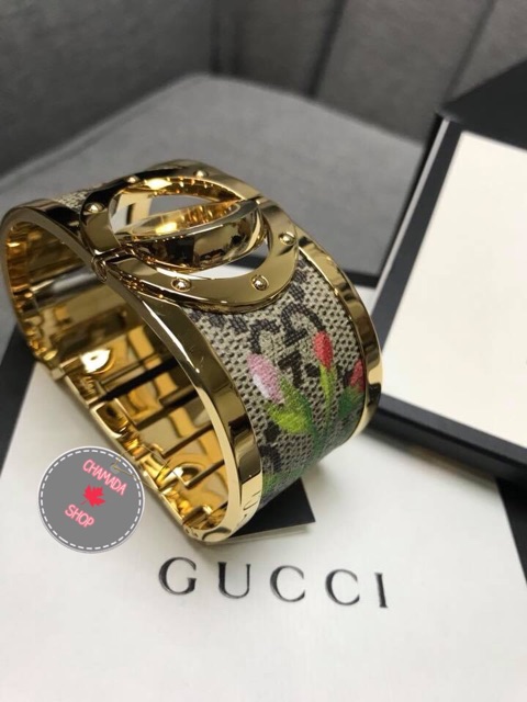 gucci-twirl-bloom-gold-tone-and-floral-ladiea-watch