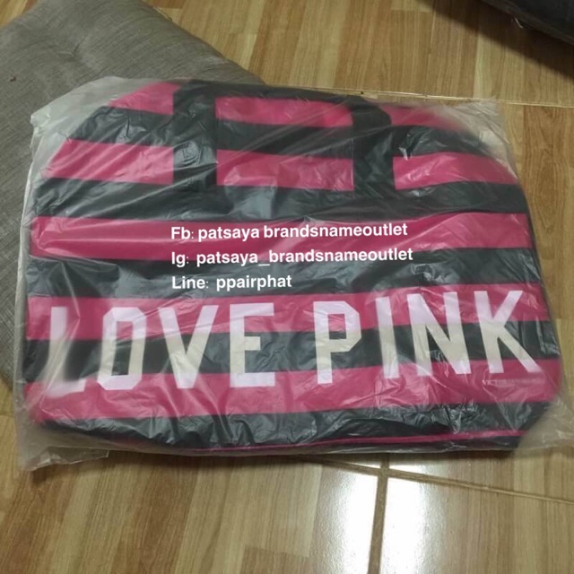 victorias-secret-love-pink-แท้-outlet-กระเป๋าเดินทาง-สีสันน่ารัก-น่าใช้-ใส่ของได้จุมาก