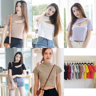 สินค้า 🔥มาเพิ่มแล้ว 🔥Crop top cutout topshop   แต่งช่องตรงช่วงอกบนเพิ่มความเซ็กซี่  มี 2 รุ่นน้า  สีน่าร๊ากกก  คตติ้งเนี๊ยบ