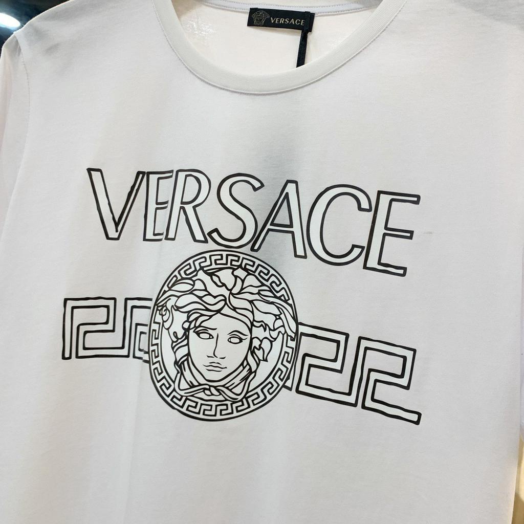 ภาพสินค้าVersac 2022 เสื้อยืดคอกลมแขนสั้นพิมพ์ลายโลโก้ Medusa Head สําหรับผู้ชาย จากร้าน th283025235.th บน Shopee ภาพที่ 4