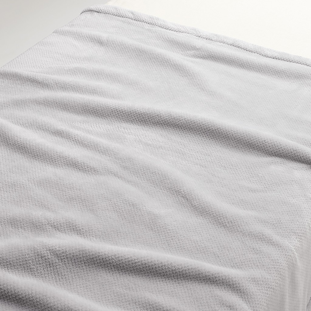 ภาพหน้าปกสินค้าผ้าห่ม KANKO Blankets จาก SHOP ดัง ญี่ปุ่น ไซด์ใหญ่สีเทาอ่อน ขนาด 150x200cm เนื้อผ้า นุ่ม ฟู ห่มอุ่น สบาย