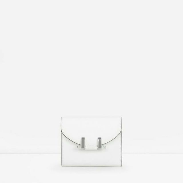 pearl-detail-clasp-wallet