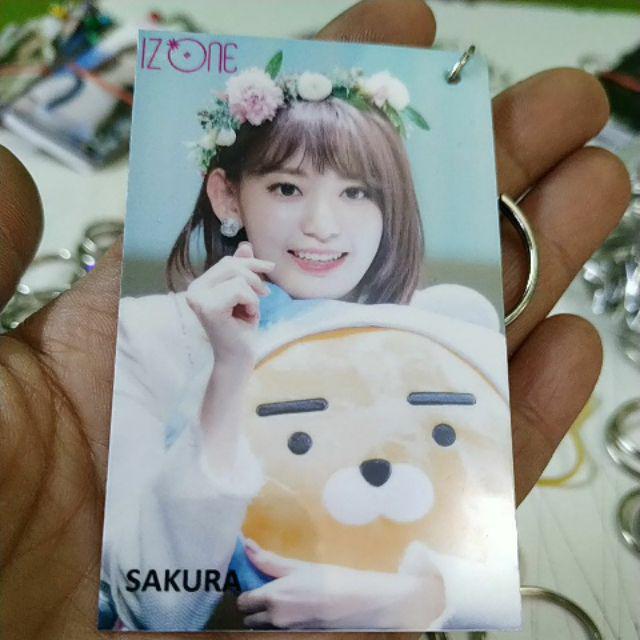 พวงกุญแจ izone แบบแข็ง พวงละ 10บาท | Shopee Thailand