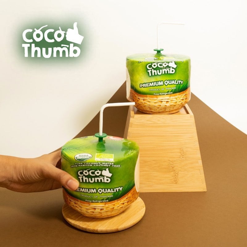 ภาพหน้าปกสินค้าโคโค ทัมบ์ Coco Thumb มะพร้าวน้ำหอม พร้อมดื่ม (กล่อง 12 ลูก) จากร้าน cocothumb บน Shopee