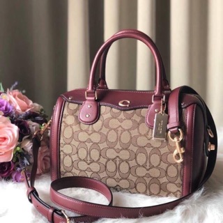 กระเป๋าถือ ทรงหมอนCOACH IVIE BENNETT SATCHEL IN SIGNATURE JACQUARD