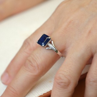 แหวนพลอยไพลินผู้หญิงเงินแท้ 925 %ชุบโรเดียม Women Ring blue sapphire silver 925% Rhodium plating