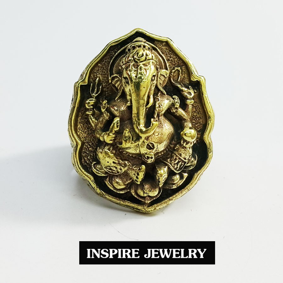 ภาพหน้าปกสินค้าInspire Jewelry ,แหวนรูปพระพิฆเนศ ข้างรูปพญานาค และเครื่องหมายโอม หล่อด้วยทองเหลือง รมดำ งาน Design สวยหรูสำหรับคนพิเศษ จากร้าน thanawee5616 บน Shopee