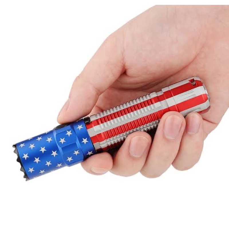 olight-m2r-pro-warrior-patriotic-limited-edition-ลายธงชาติ-usa