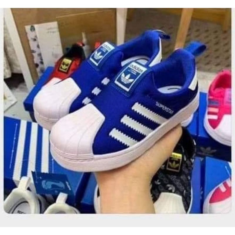 พร้อมส่ง-รองเท้าเด็กadidas