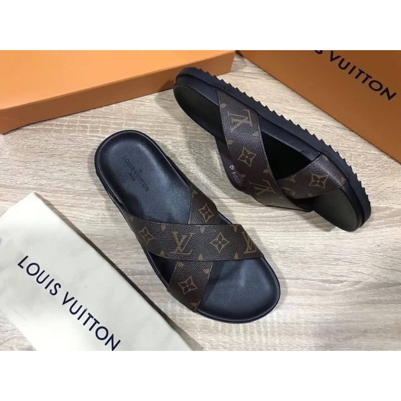 รองเท้าแตะแบบสวม-louis-vuitton