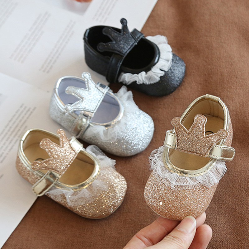 ภาพหน้าปกสินค้ารองเท้า พื้นนุ่ม กันลื่น สำหรับเด็กทารก
