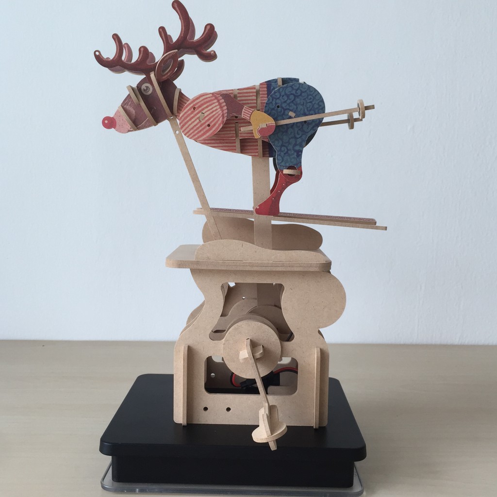 artoy-skiing-deer-ตัวต่อไม้ขยับได้