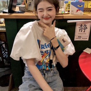 🍍เสื้อยืดแขนสั้นสีขาวหญิงฤดูร้อนไก๋ความรู้สึกเฉพาะแขนฟองหลวมเ🎉