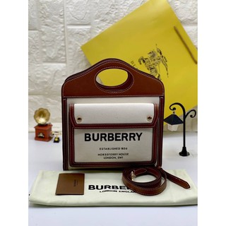 Burberry pocket bag Grade vip Size 23 cm  Free ใบเสร็จ ถุงกระดาษ