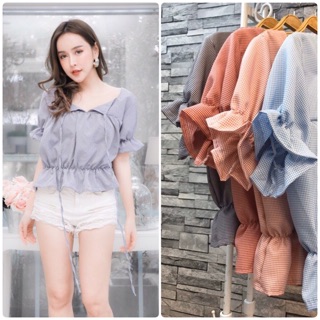 Feminine_Koncept  เสื้อคอเหลี่ยม แขนตุ๊กตา สม็อคเอว ลายสก็อต