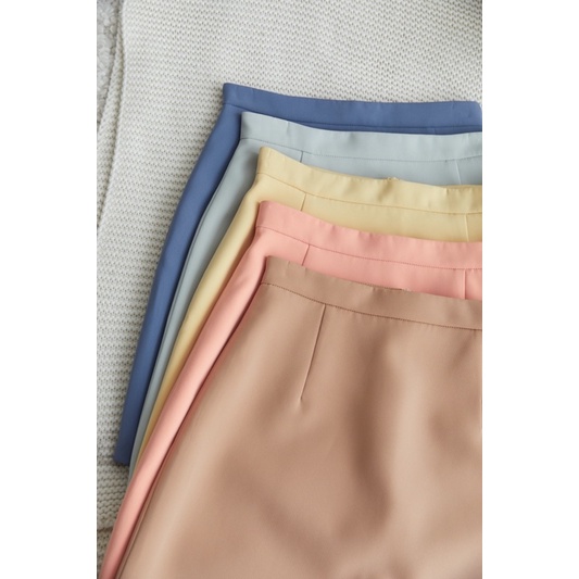 ภาพหน้าปกสินค้าBasic A mini skirt by Techinee_brand กระโปรงทรงเอ กลุ่มสีใหม่ จากร้าน techinee_brand บน Shopee